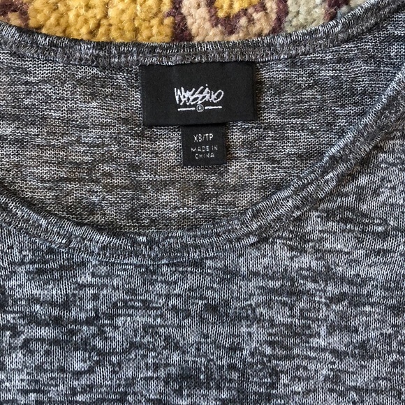 Mossimo Cap Sleeve Top - Picture 2 of 4